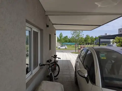 Casa en Venta al Oeste