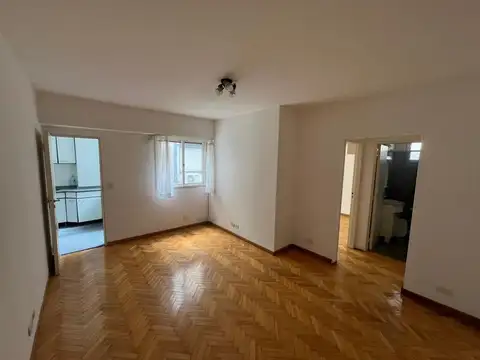 2 AMBIENTES - MUY LUMINOSO - SILENCIOSO - RECOLETA