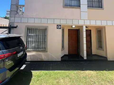 Depto Tipo Casa en Venta de 4 ambientes