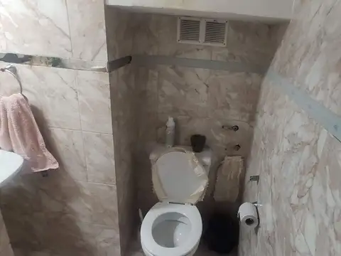 Depto Tipo Casa 5 ambientes con 1 baño