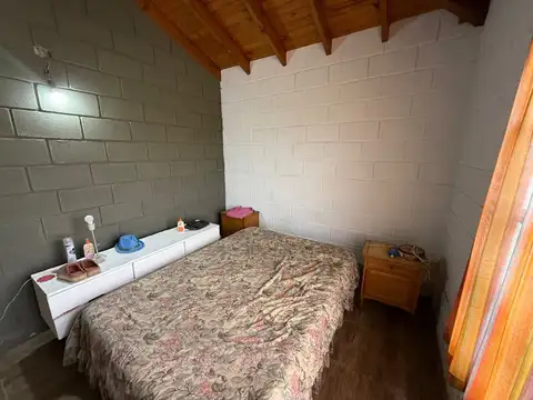 Casa 2 ambientes con 1 baño