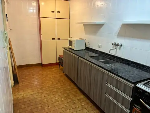 Departamento en Alquiler con 1 cocheras