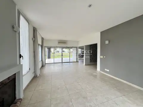 Casa en Alquiler en Terravista, USD 3.300