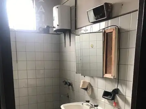 Depto Tipo Casa en Venta 60 años