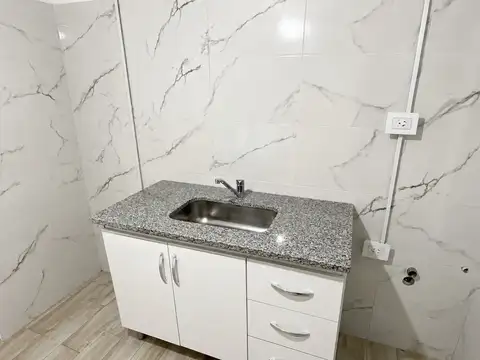 Excelente Piso,  departamento 127 m2 Lavalle 2028 CON RENTA