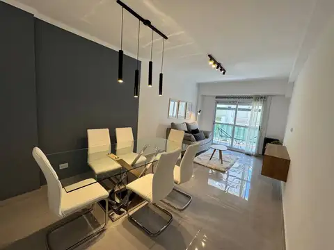 Santiago del Estero 2300, Piso 4