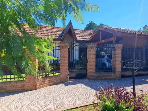 Diagonal Constituyentes 100