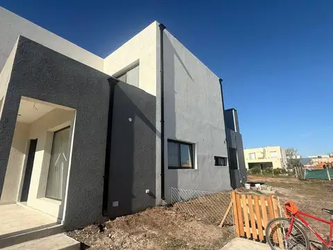 Santa Elena 100