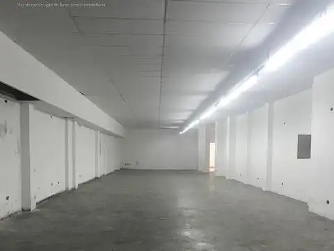 Venta Local  Avenida Libertador  Olivos  (230 m2)