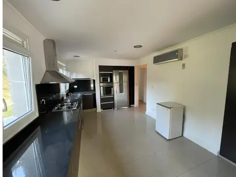Departamento en Venta con 3 cocheras