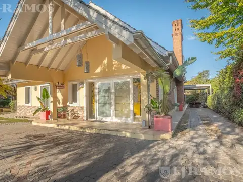 Casa 6 ambientes con 5 baños