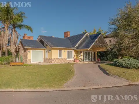 Casa en Venta en Santa María de los Olivos, USD 458.000