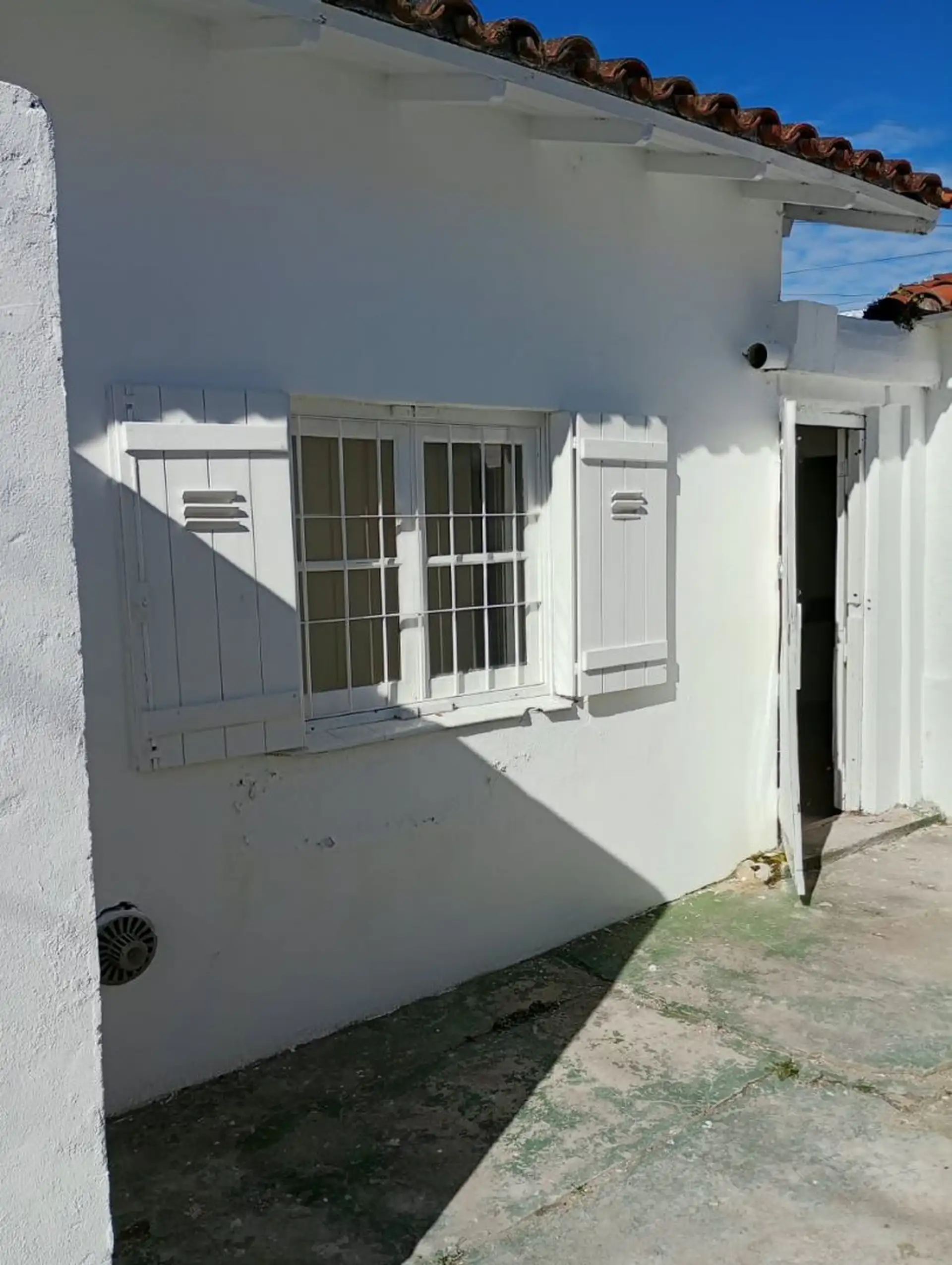 Casa de 3 Amb. Barrio Las Avenidas