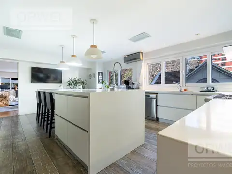 Excelente Piso en Belgrano - 3 dor c/dep - 2 cocheras - Seg. 24 hs - Pileta  - Gym