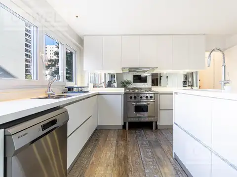 Departamento en Venta con 2 cocheras