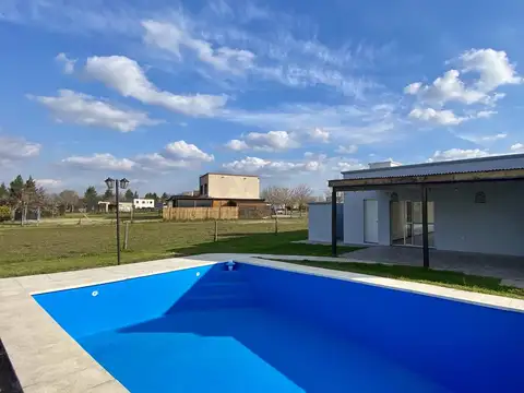 Casa en Alquiler en San Sebastián, USD 1.000
