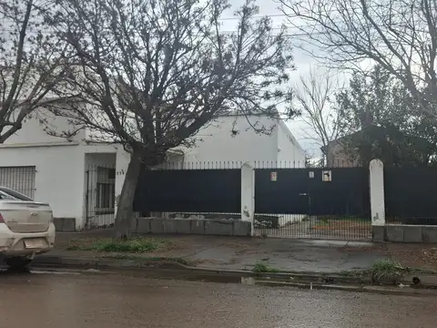 Casa en Alquiler en Cipolletti, General Roca