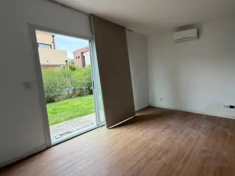 Casa en Alquiler en La cañada de Pilar, USD 1.200