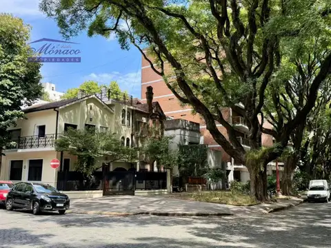 Unica! Casa 4 amb + escritorio. En la esquina mas linda!