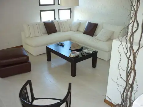 Dafne y Las Espumas, La Barra , Montoya