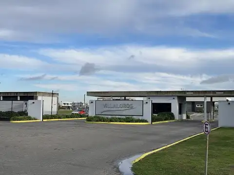 Terreno en Venta 34  mts Fondo