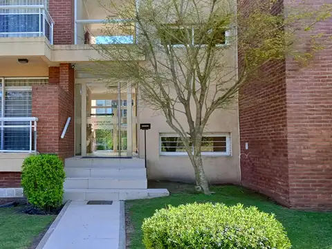 Camino al Golf. Pinamar. Av Shaw. Amenities