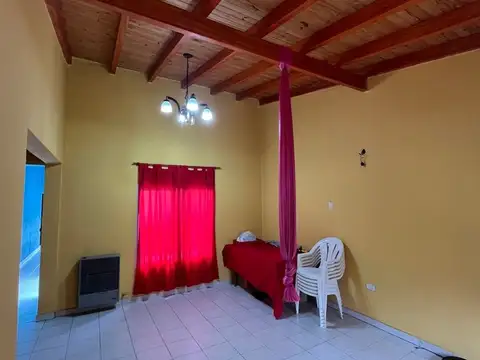 Casa en Venta con 3 cocheras