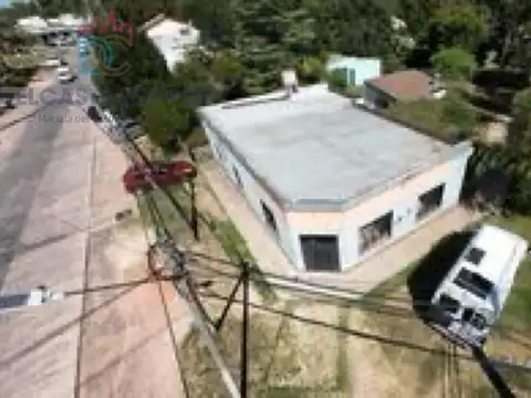 Casa con local comercial sobre Ruta 8, Fátima – Pilar