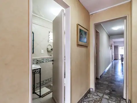 Depto Tipo Casa en Venta con 2 cocheras
