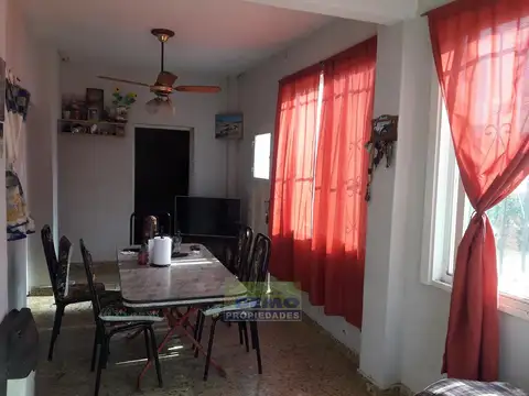 Artigas N°593 E/ Arquímedes y Ureña