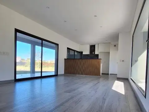 Casa en Alquiler A Estrenar