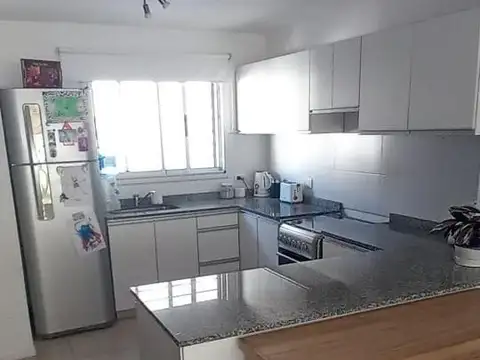 Depto Tipo Casa 3 ambientes con 1 baño