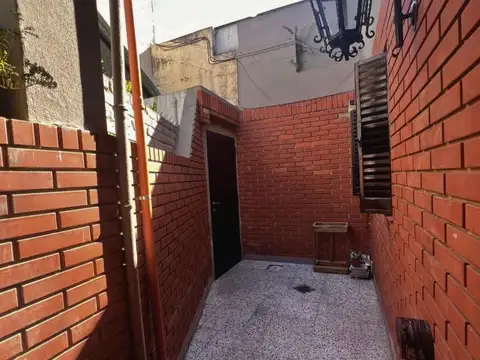 Depto Tipo Casa en Venta 50 años