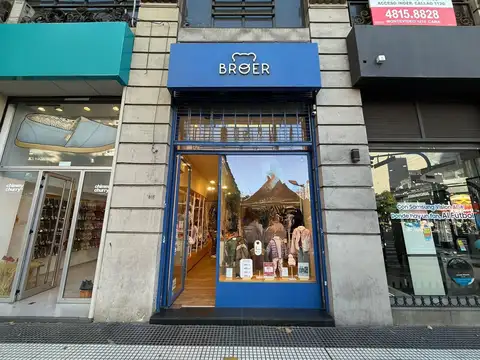 Venta de local comercial en Recoleta