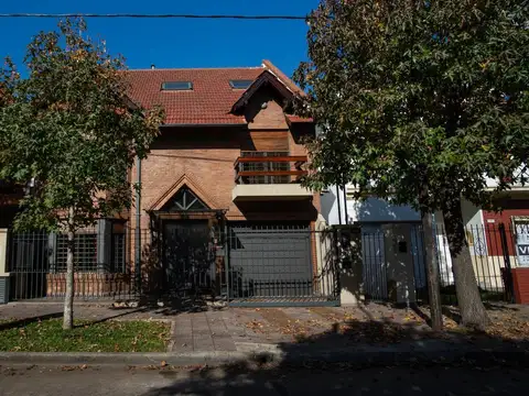 Venta de Casa en PH de 6 Ambientes en Haedo Chico