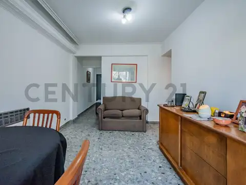 Depto Tipo Casa 4 ambientes con 2 baños