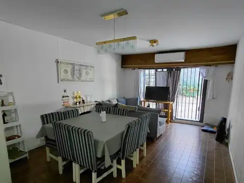 Pje. Geronimo Cortes 700