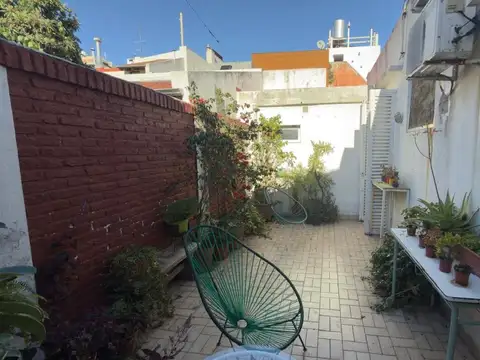 Depto Tipo Casa 3 ambientes con 2 baños