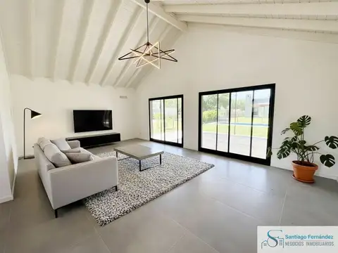 Casa 4 ambientes con 4 baños