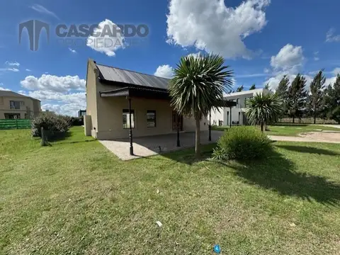 Casa en Venta en Countries y Barrios Cerrados en Presidente Peron, USD 265.000