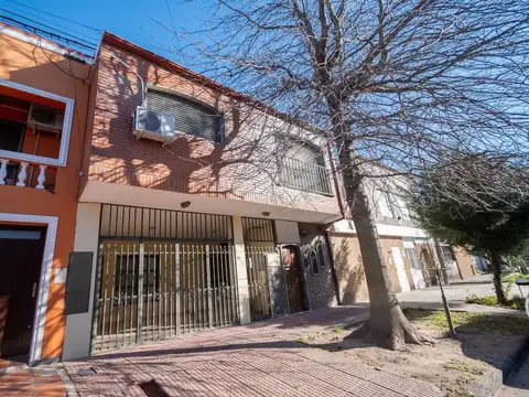 Venta Casa(PH)3 dormitorios c/ terraza y quincho