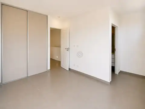 Casa en Alquiler 1 año