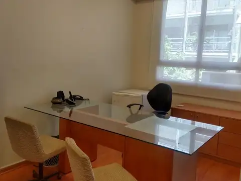 Vende  Oficinas + 1 Sala De Reuniones En Balvanera