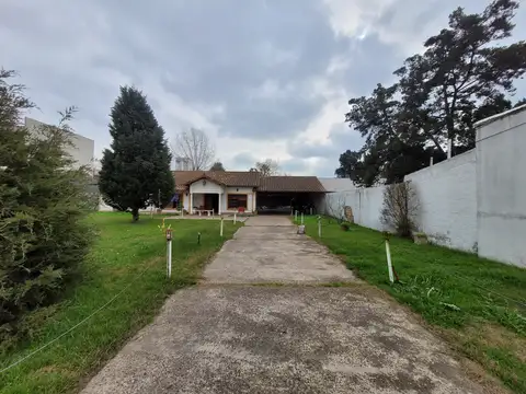 Quinta en Venta con 1 cochera