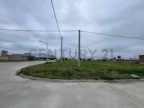 VENTA LOTE EN ESQUINA. ZONA RESIDENCIAL