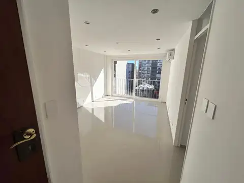 Departamento de 3 Ambientes Reciclado a Nuevo con Vista Abierta, Piso Alto y Terminaciones Premium c/ Baulera .Palermo