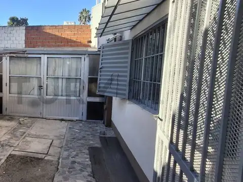 2 entre 79 y 80 , Piso 0
