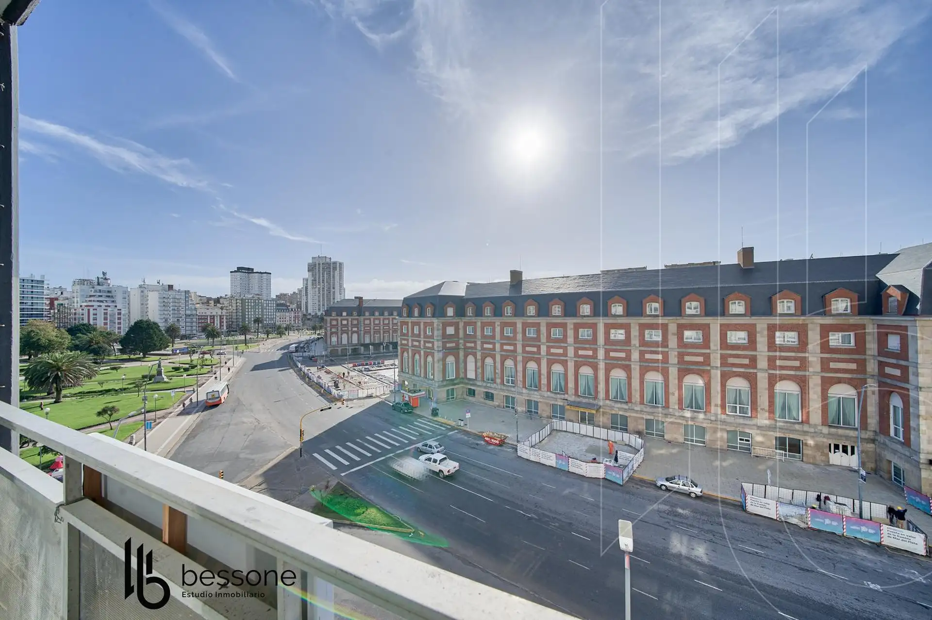 Depto 1 amb, 23m² con balcón — Plaza Colon