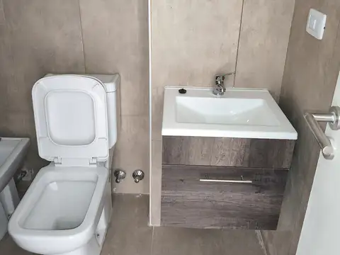 ESPAÑA 100, Piso 5