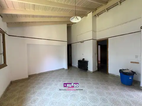 Casa 3 ambientes con 1 baño